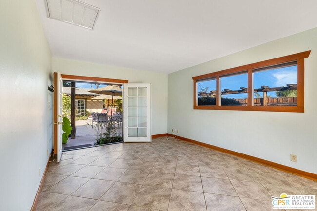 Building Photo - 587 S Calle Ajo