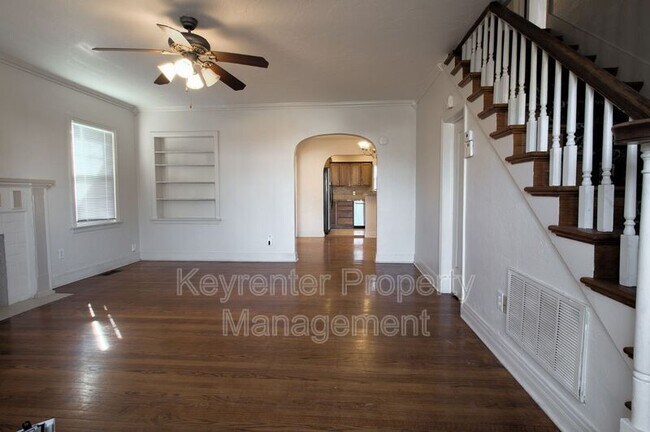 Foto del edificio - 2808 NW 24th St