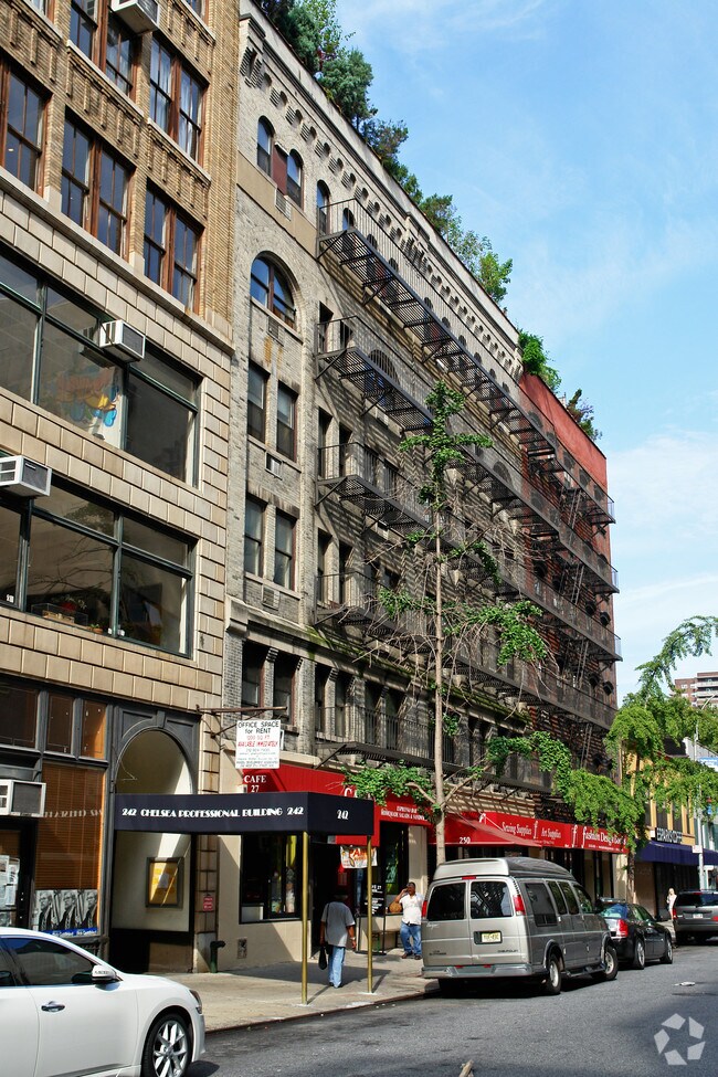 Foto del edificio - 244-252 W 27th St