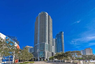 Building Photo - 100 E Las Olas Blvd