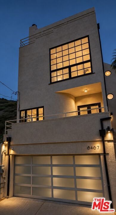 Foto del edificio - 6467 Deep Dell Pl