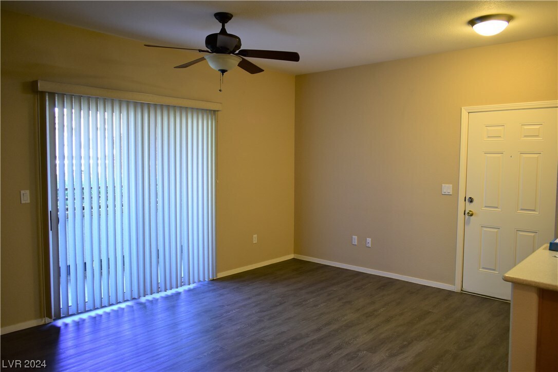 2291 W Horizon Ridge Pkwy Unit 5128, Henderson, NV 89052 Condo for