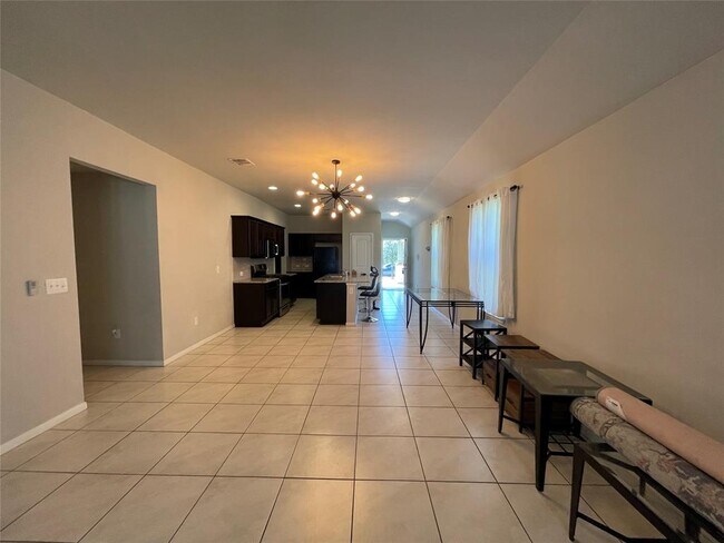 Building Photo - 9809 Baden Ln