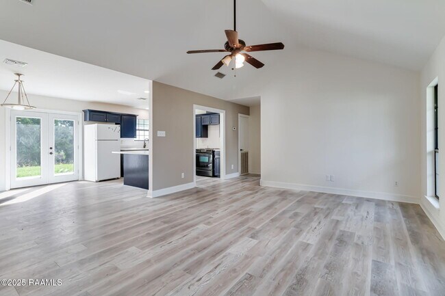Foto del edificio - 147 Oak Crest Dr