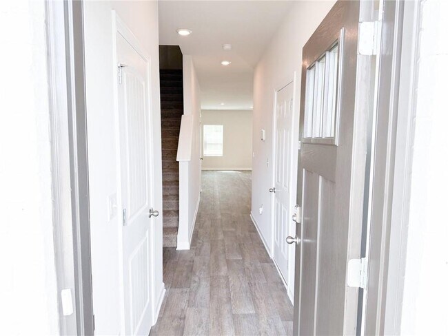Foto del edificio - 5256 Magnolia Pl