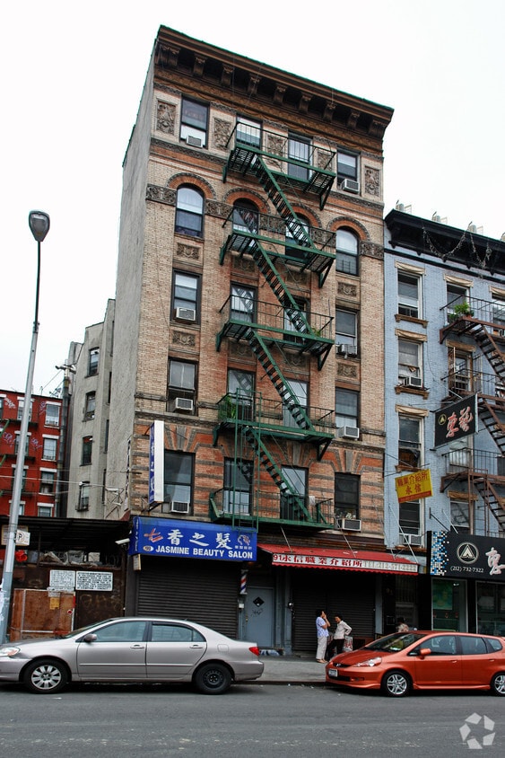 Primary Photo - 91 Henry St