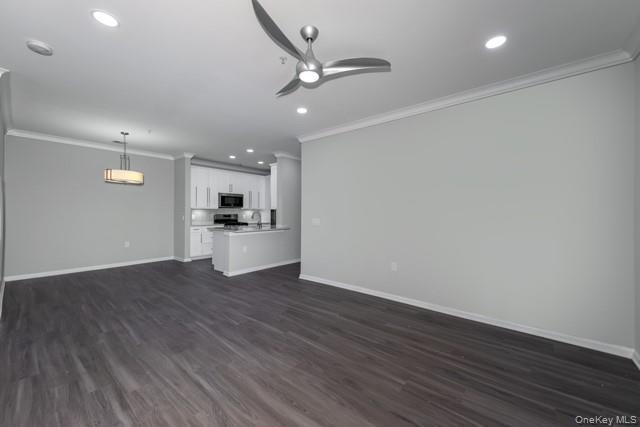 Foto del edificio - 1 Charles Pond Dr