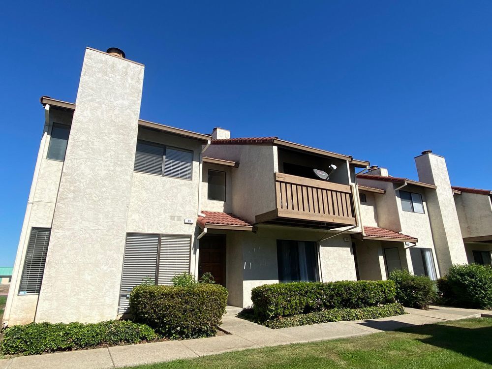Primary Photo - Condo for Lease
