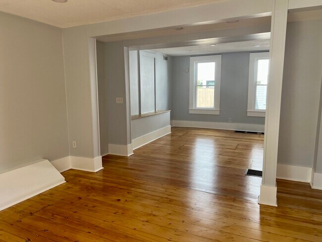 Foto del edificio - 705 Hammond St