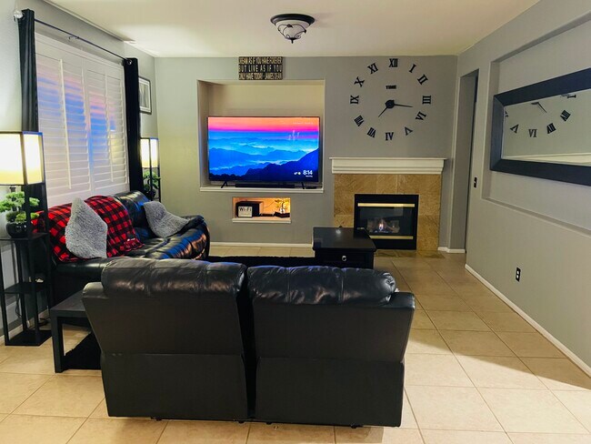 Foto del edificio - 13865 Rosemary St