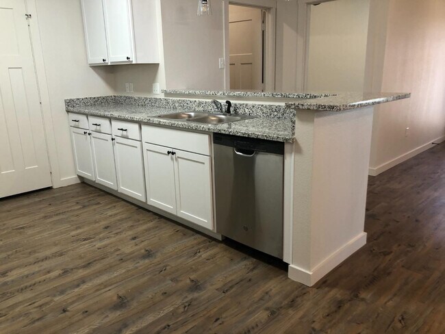 Building Photo - 2723 137th St