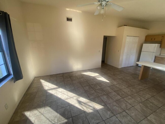 Building Photo - 494 N Sams Pt, Crystal River, FL 34429