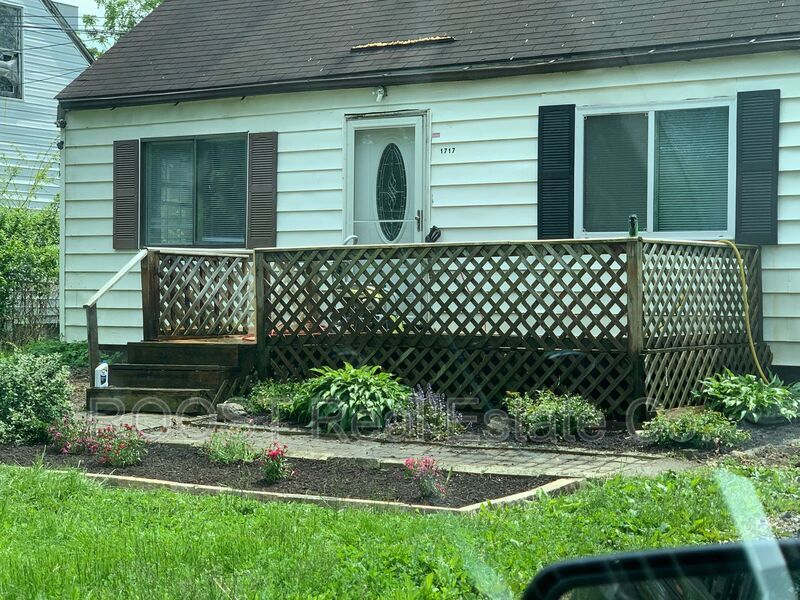 Foto principal - 1717 Dewberry Rd
