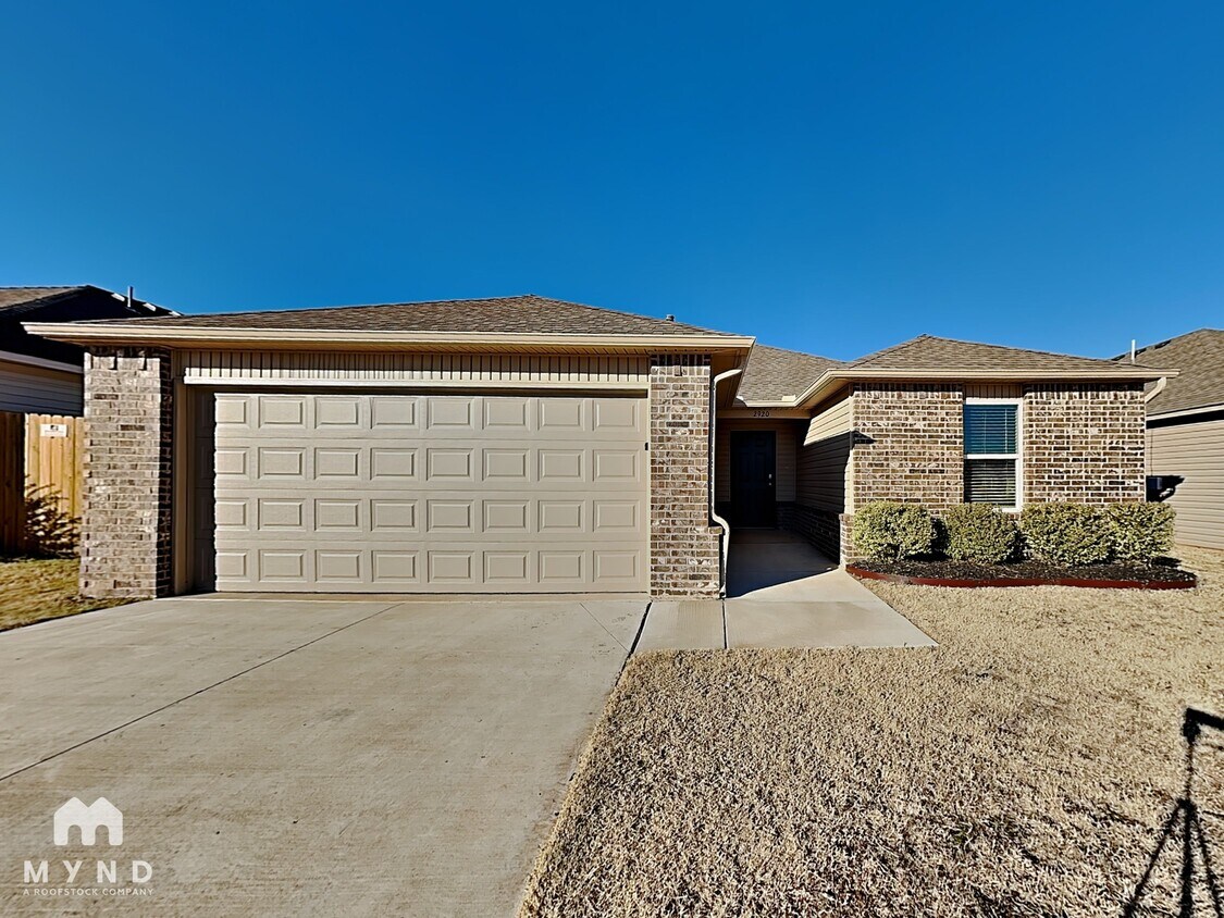 Foto principal - 2920 Russell Rd
