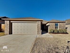2920 Russell Rd