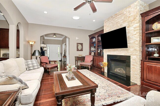 Foto del edificio - 15414 Stillwater Crossing Ln