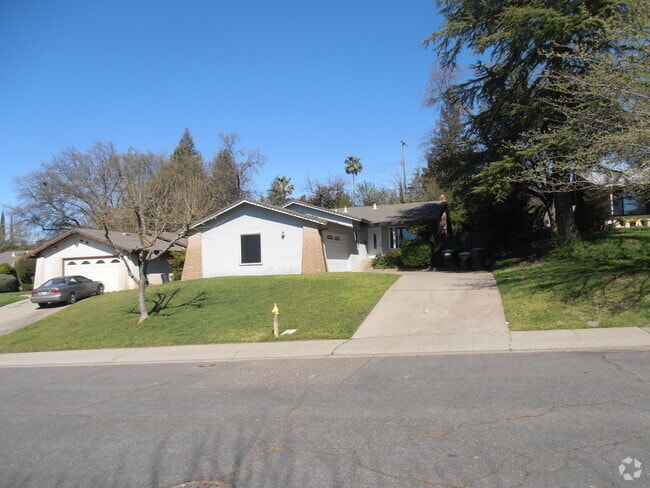 Building Photo - 8165 Monte Park Ave