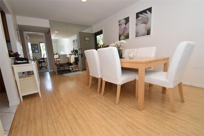 Foto del edificio - 1512 Pelican Point Dr