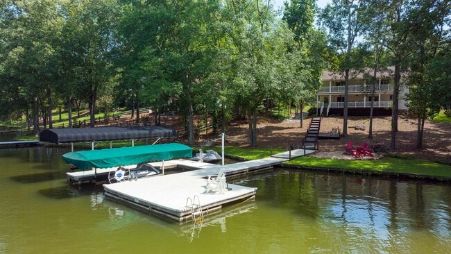 Building Photo - 241 E River Bend Dr