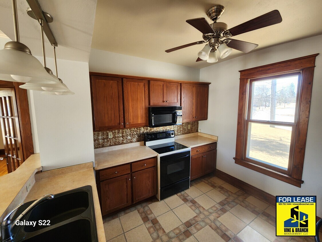 Foto principal - 232 Mill St