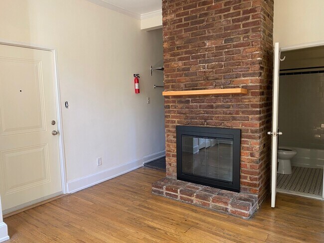 Foto del edificio - 301 9th St SE