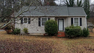Building Photo - 105 Neely Ave