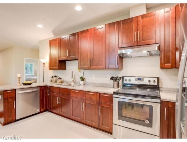 Foto del edificio - 4 br, 2 bath House - 1200 Dale St N