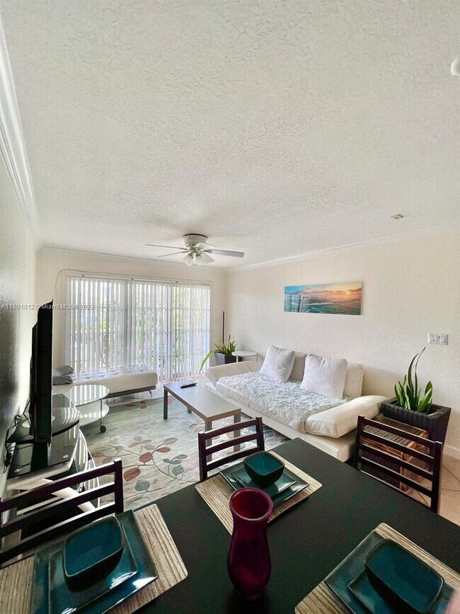 Foto del edificio - 1515 E Broward Blvd