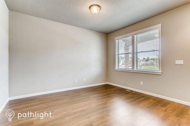 Building Photo - 2846 NE Cole Ave, McMinnville, OR, 97128