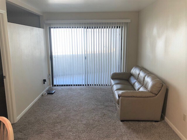 Foto del edificio - 98 880 N