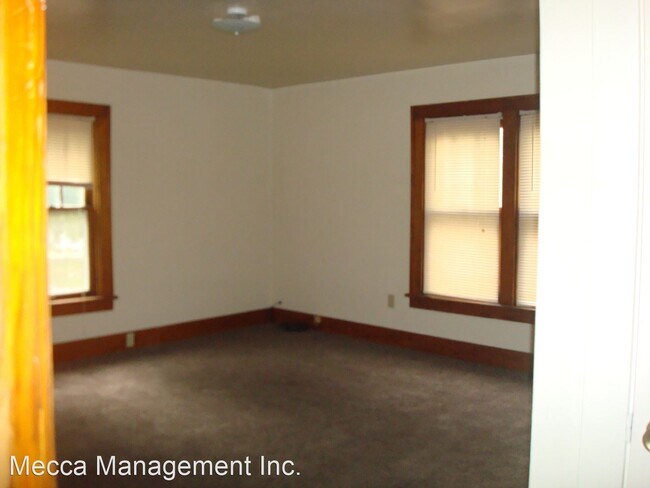 Foto del edificio - 117-117 1/2 N Summit St
