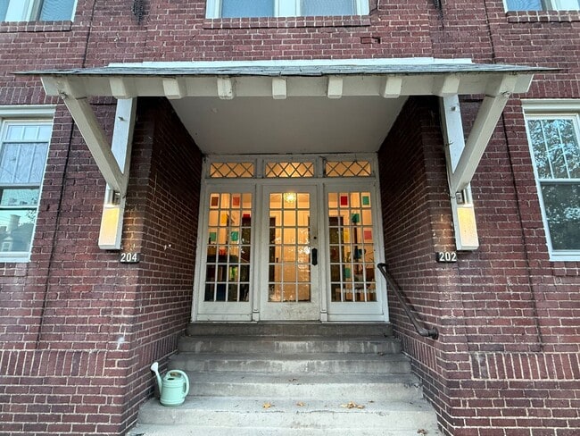 Photo - 204-204 S Braddock Ave Apartment