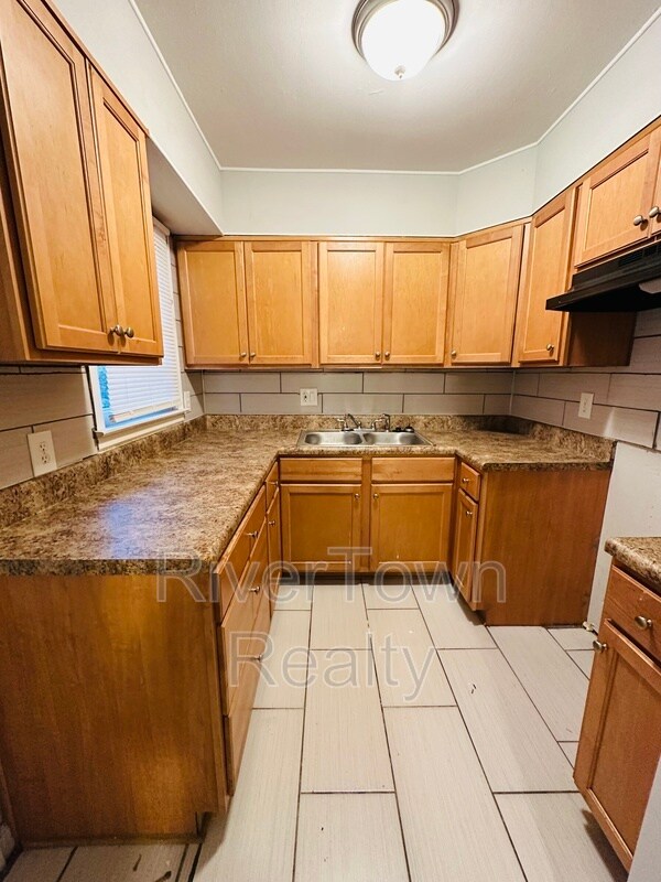 Foto del edificio - 4053 Shirley Dr