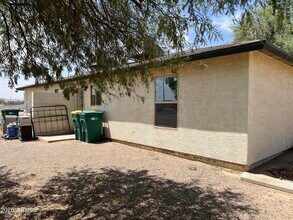 Building Photo - 4015 N Estrella Rd