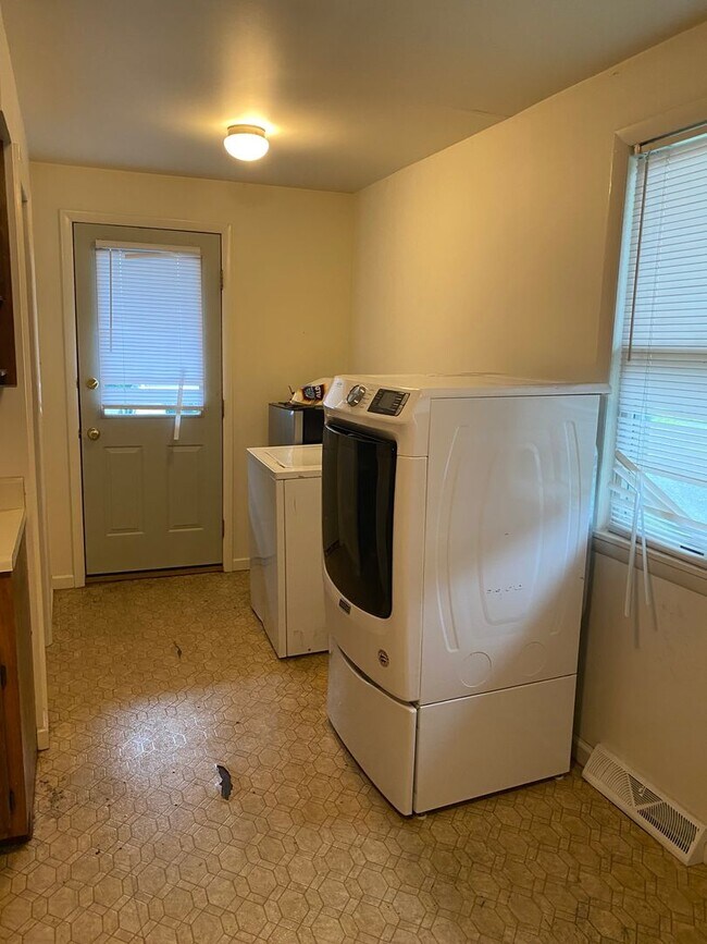 Foto del edificio - 112 S Fayette St