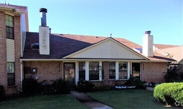Building Photo - 8910 Fairfield Greens Dr