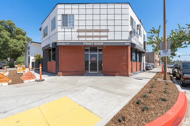 Building Photo - Dream Lofts