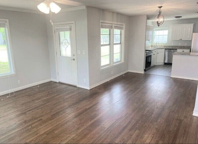 Foto del edificio - 5617 Birchman Ave