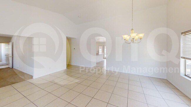 Foto del edificio - 625 E Rancho Viejo Loop