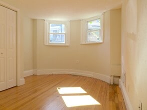 Building Photo - 36 Delle Ave