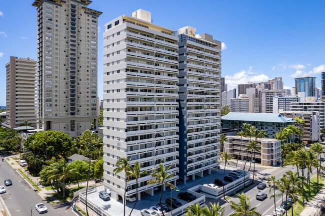 Building Photo - Waikiki Twin Towers