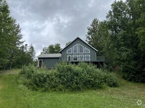 Building Photo - 3151 N Edgewater Dr