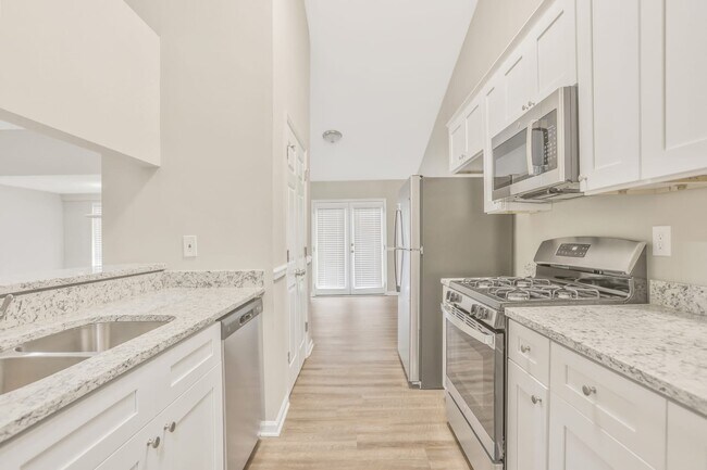 Building Photo - 5460 Panola Downs Rd