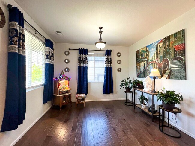 Building Photo - Stonegate 4bd 3ba 2,265sq.ft. - built in 2019 - FOR RENT!