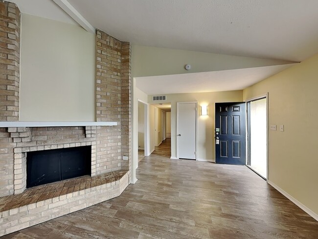 Building Photo - 5026 Red River Trail