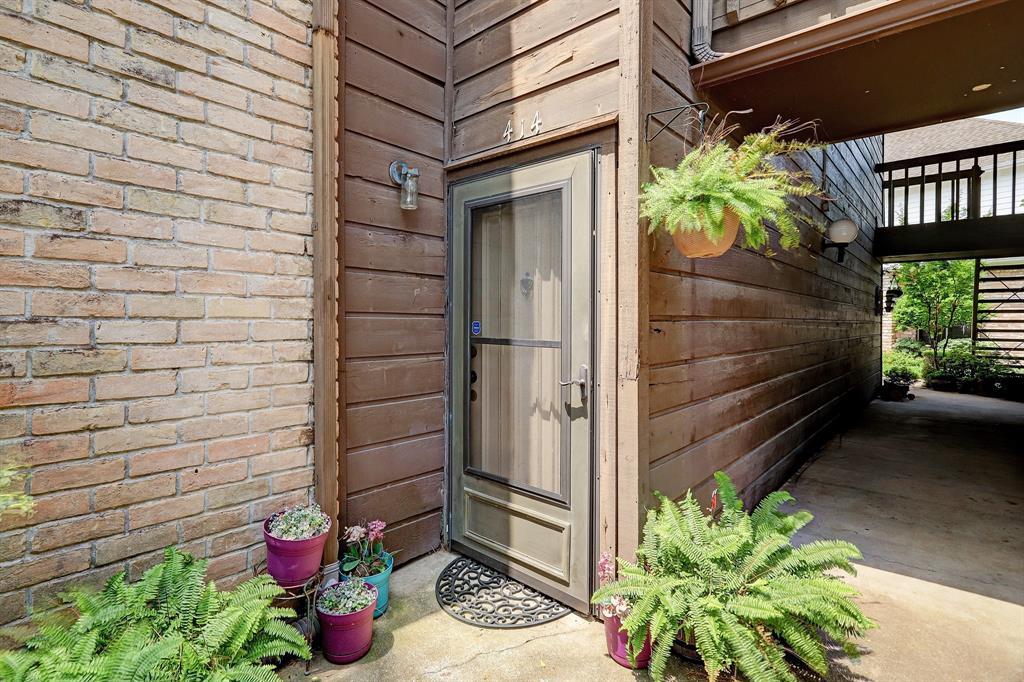 Foto principal - 12755 Mill Ridge Dr