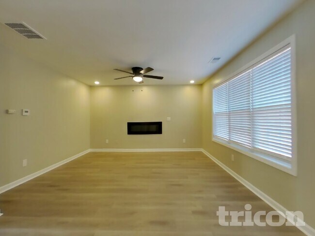 Foto del edificio - 47 Rosemont Ct