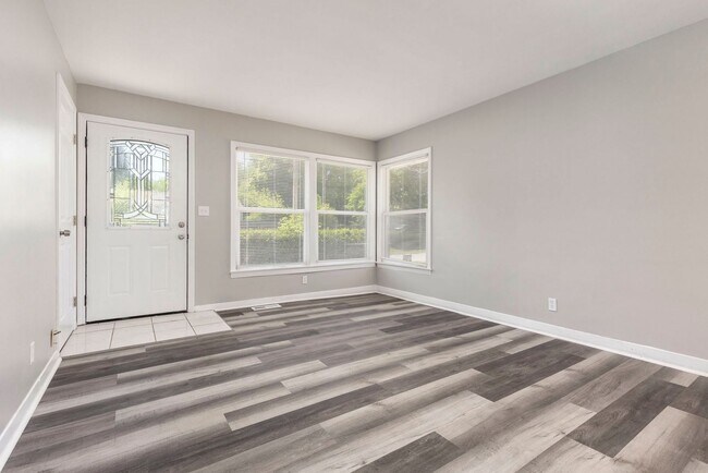 Building Photo - 1209 S 45th St
