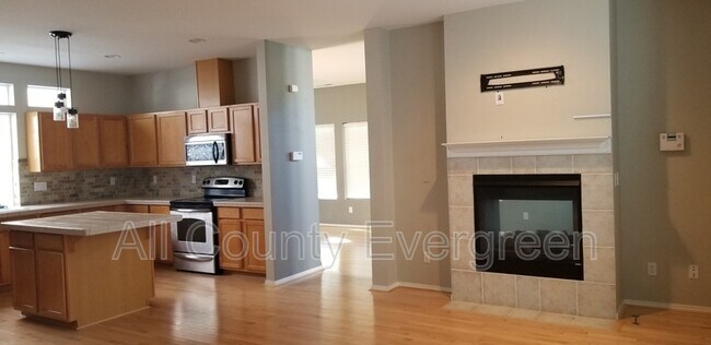 Foto del edificio - 914 67th St SE