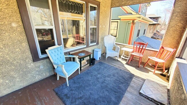 Building Photo - 2 Bedroom Apartment in Prospect Park - Available September 1st!